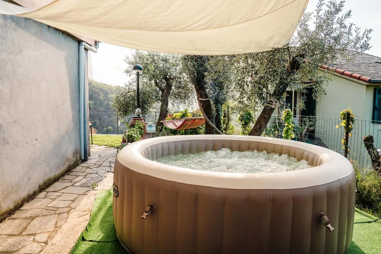 Jacuzzi Privata-Giardino-Parcheggio-Sdraio-Amaca-Intera Casa A Disposizione Villa Recco 0*,  Italy